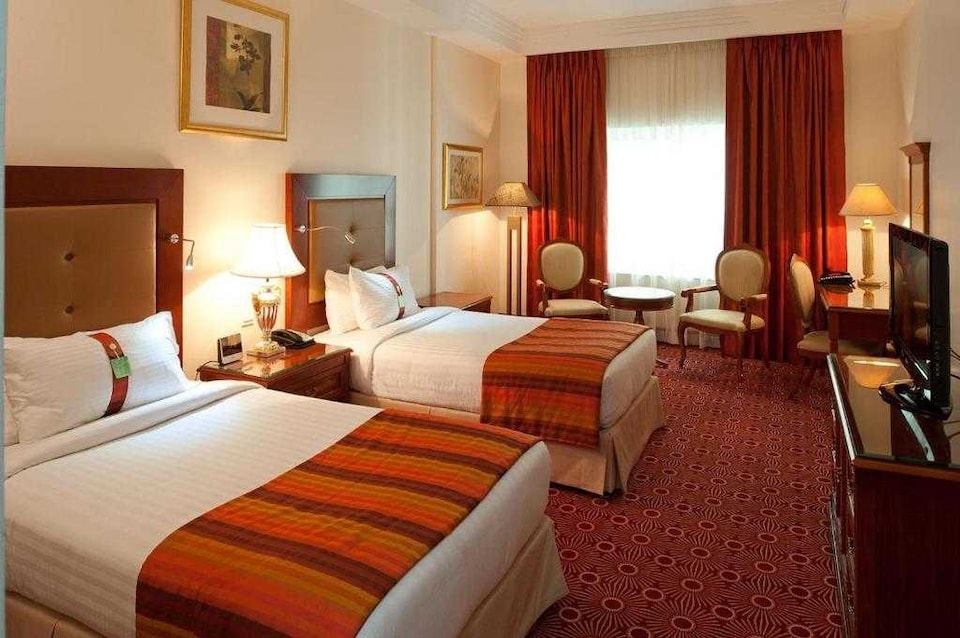 Sunday Hotel Holiday international Dubai  , Bur Dubai, Dubai