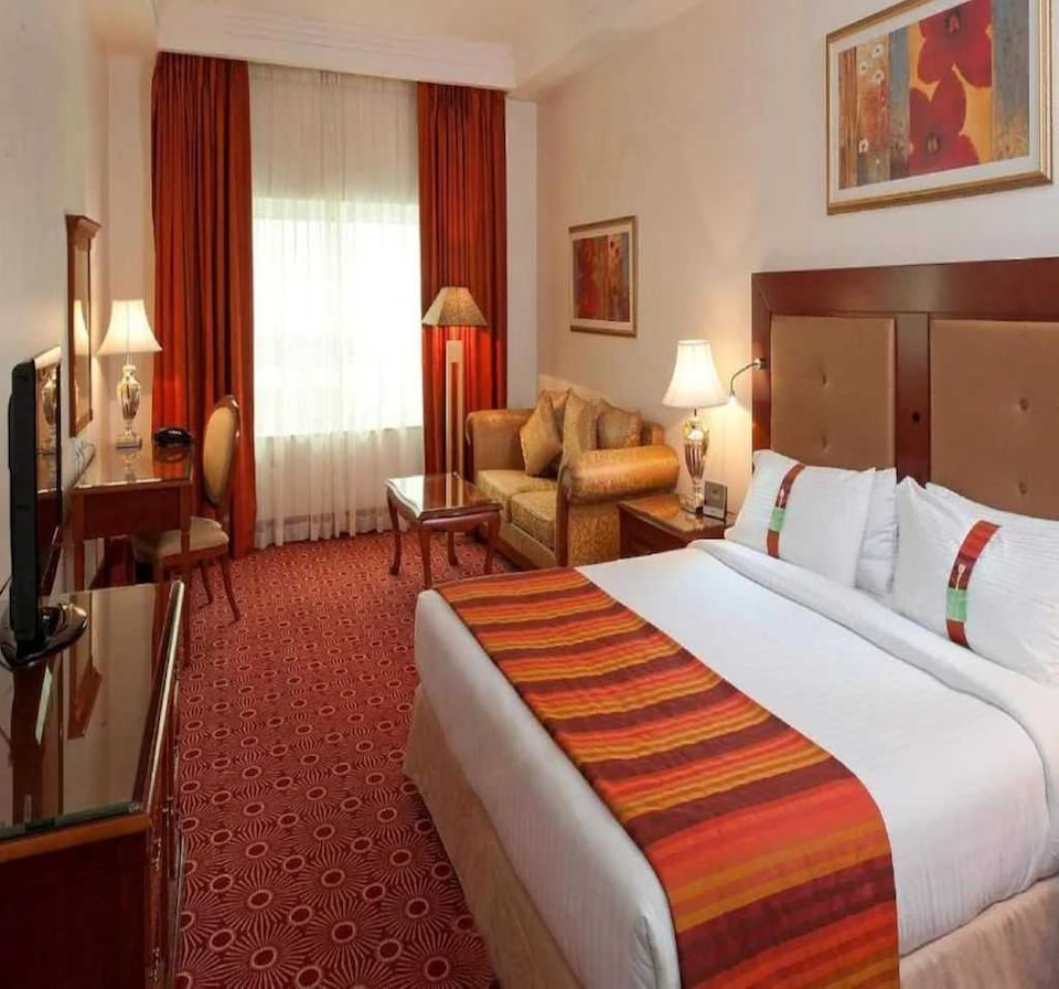 Sunday Hotel Holiday international Dubai  , Bur Dubai, Dubai