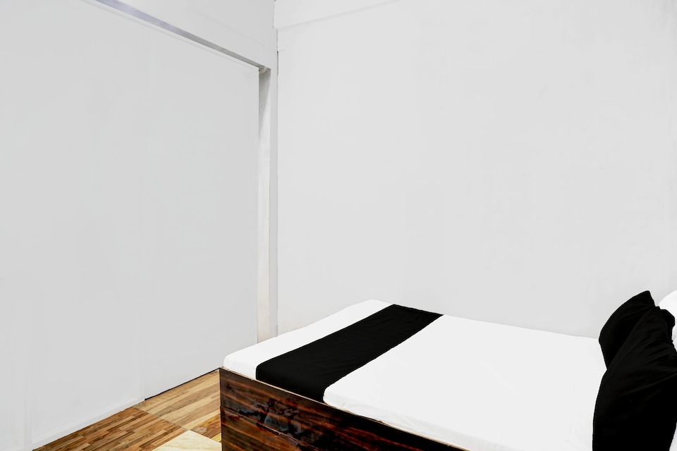 Hotel O Royal palace, Kanpur Railway Station, Kanpur