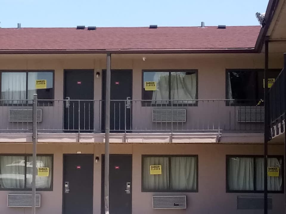 Travel Inn By OYO Omaha, Omaha NE, Omaha NE