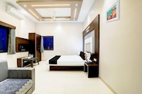 Hotel O Yuvraj Dhage Plot Shivshakti Maidan