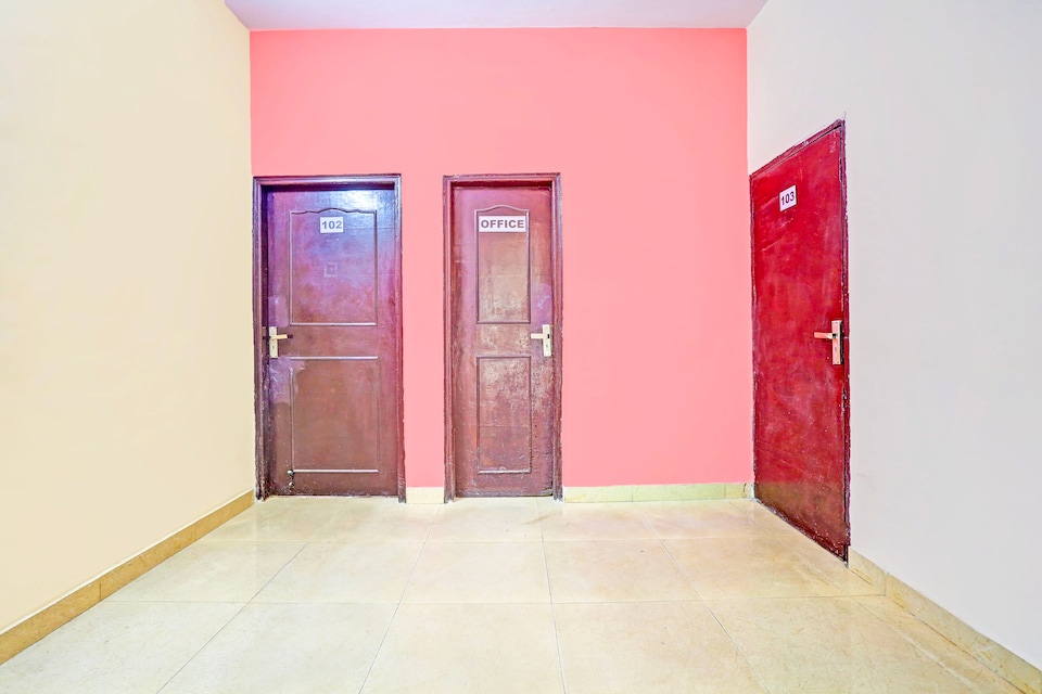 Super Hotel O Shubham Residency, Medanta, Gurgaon
