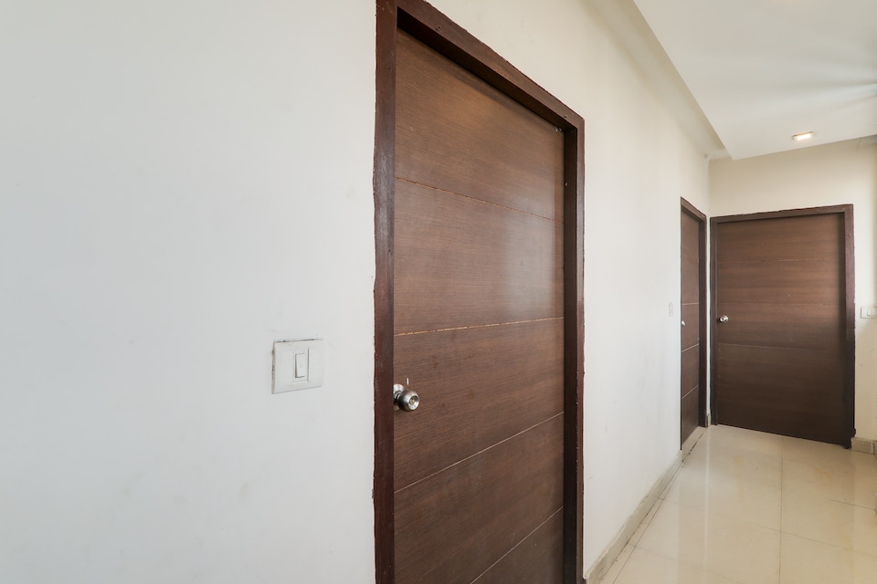Hotel O Krishna Nagar Metro Formerly TJ International, Alambagh Lucknow, Lucknow