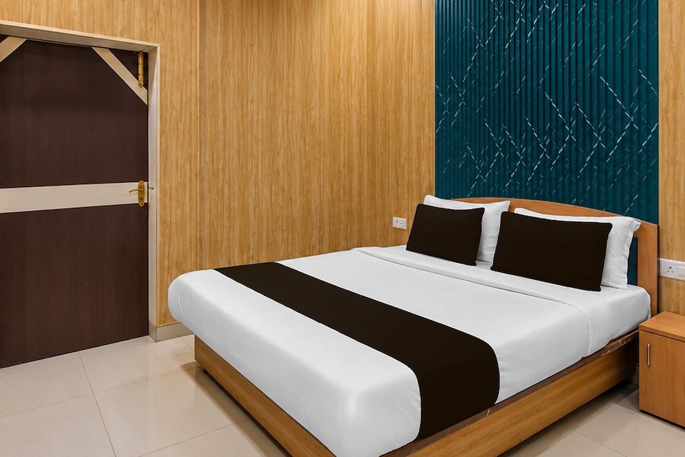 OYO 827785 TJ INTERNATIONAL, Alambagh Lucknow, Lucknow