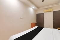 Hotel O Krishna Nagar Metro Formerly TJ International