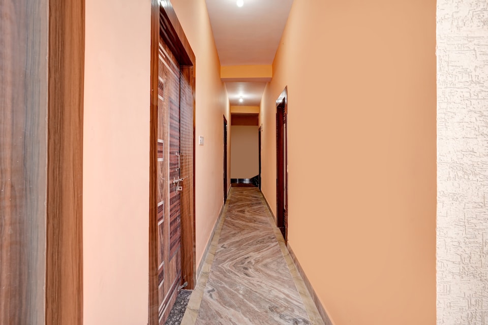 Hotel O Mayur Residency, Harmu, Ranchi