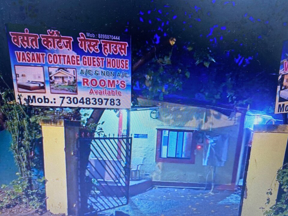 OYO 827839 Vasant Cottage, Mumbai Borivali-Dahisar-Mira Road, Mumbai