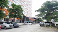 Hotel O Tower Mahakam serviced apartment Riverview Jababeka Ruko 30-26