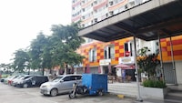 Hotel O Tower Mahakam serviced apartment Riverview Jababeka Ruko 30-26