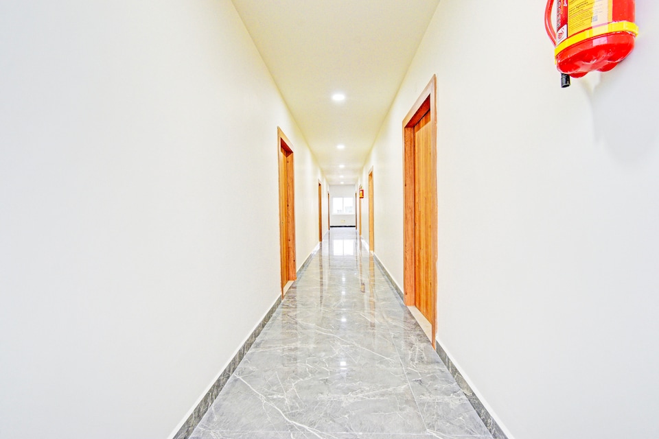 Super Townhouse Oak Kompally, Secunderabad, Hyderabad