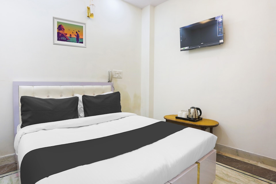 Super Hotel O Golden Key Rohini, Pitampura - Rohini Delhi, Delhi