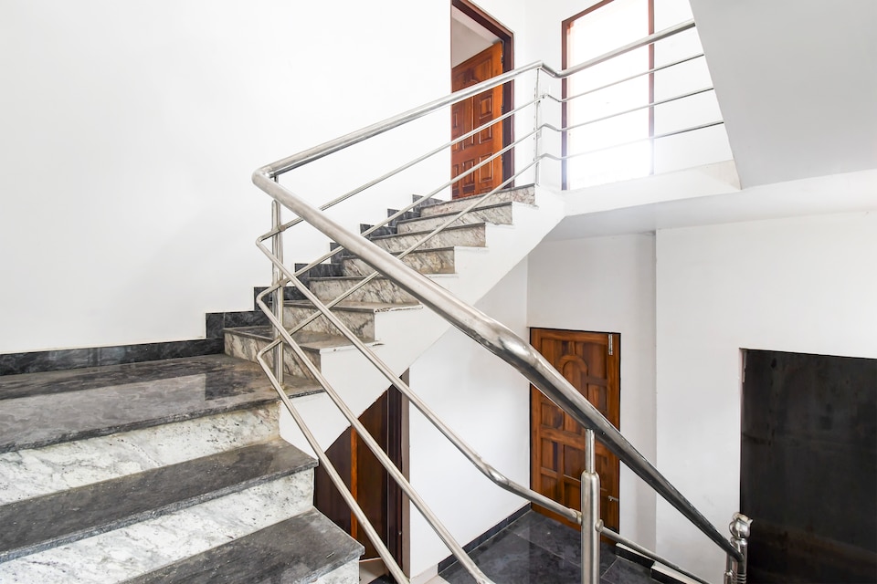 OYO 827891 Shree Laxmi Resorts, Patia Bhubaneswar, Bhubaneswar