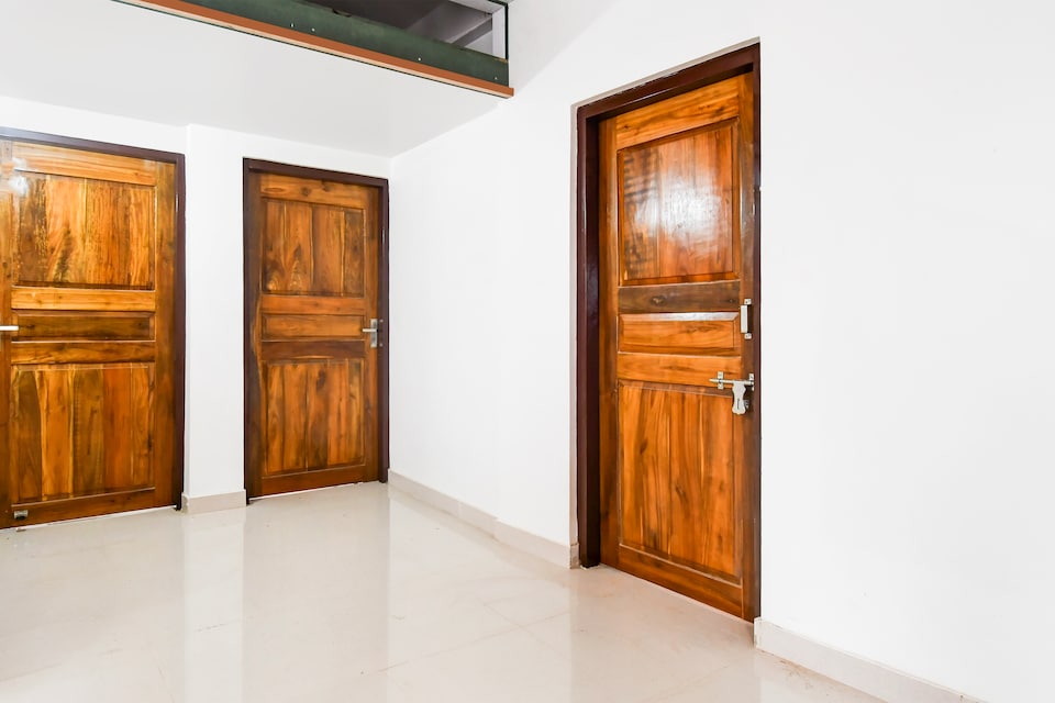 OYO 827891 Shree Laxmi Resorts, Patia Bhubaneswar, Bhubaneswar