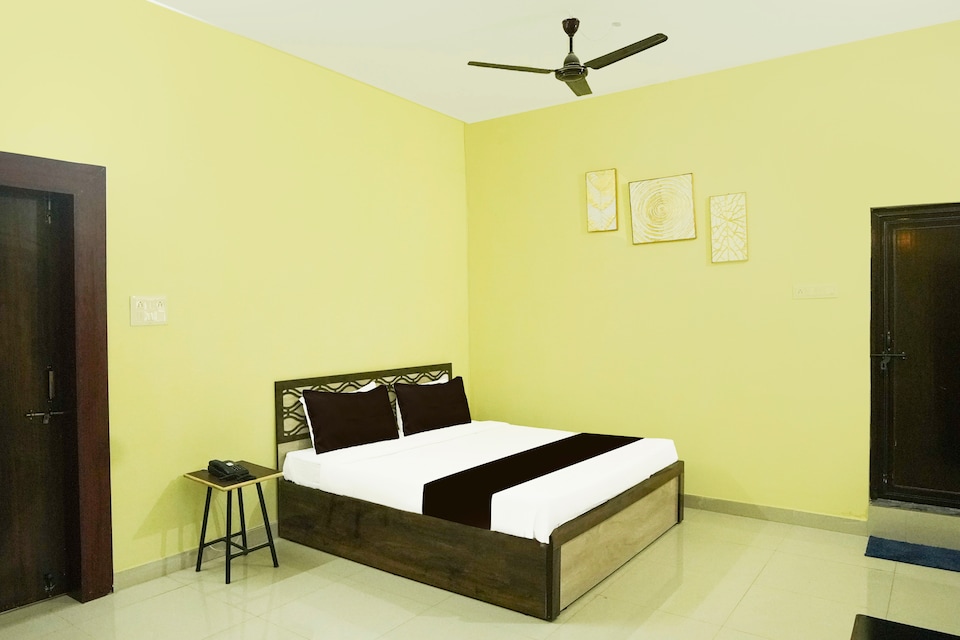 Hotel O Tirupati Inn, Tatibandh Road, Raipur