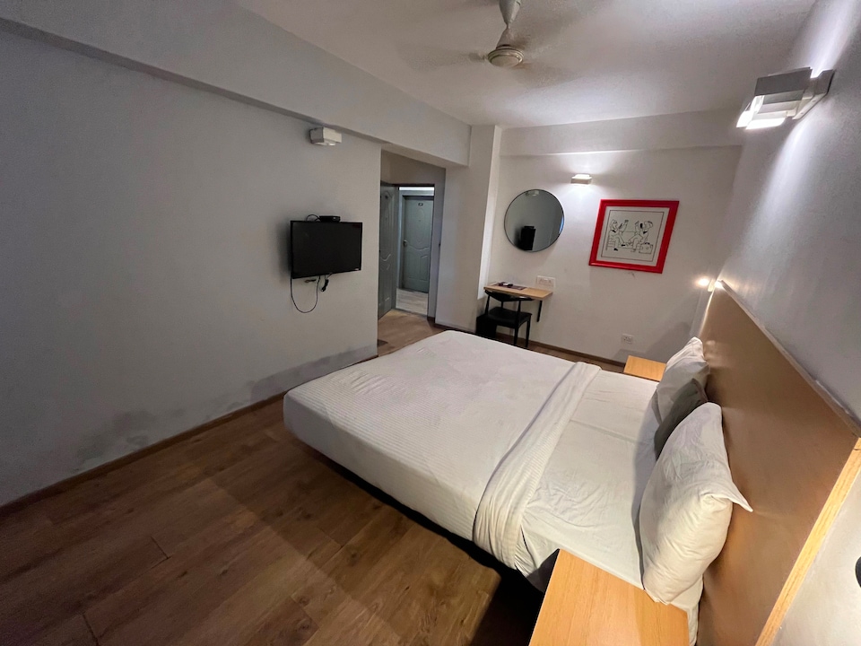 Palette Season Mall Formerly Tupe Capital, Hadapsar Pune, Pune