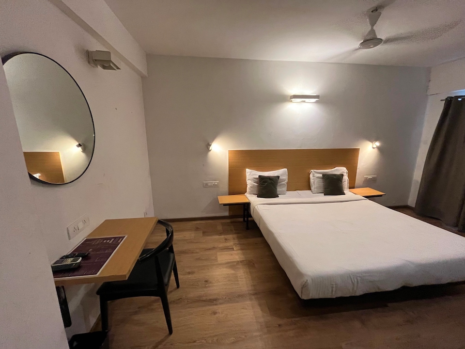 Palette Season Mall Formerly Tupe Capital, Hadapsar Pune, Pune