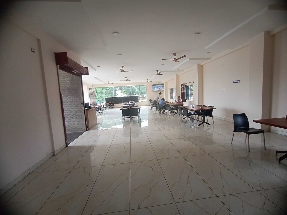 OYO 827931 MR Boarding And Loading, Yelahanka new town, Bangalore