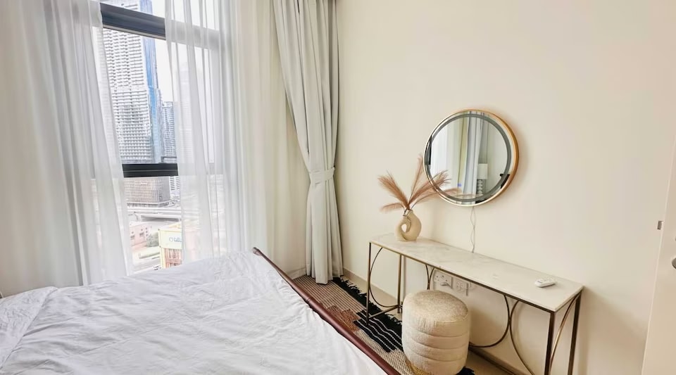 OYO 1368 Home Premium 1-Bed Apt @Arjan, Dubai Hills