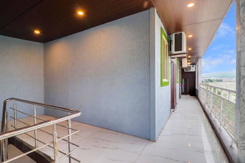 Hotel O Dharohar, Rishikesh Market Bus Stand, Rishikesh