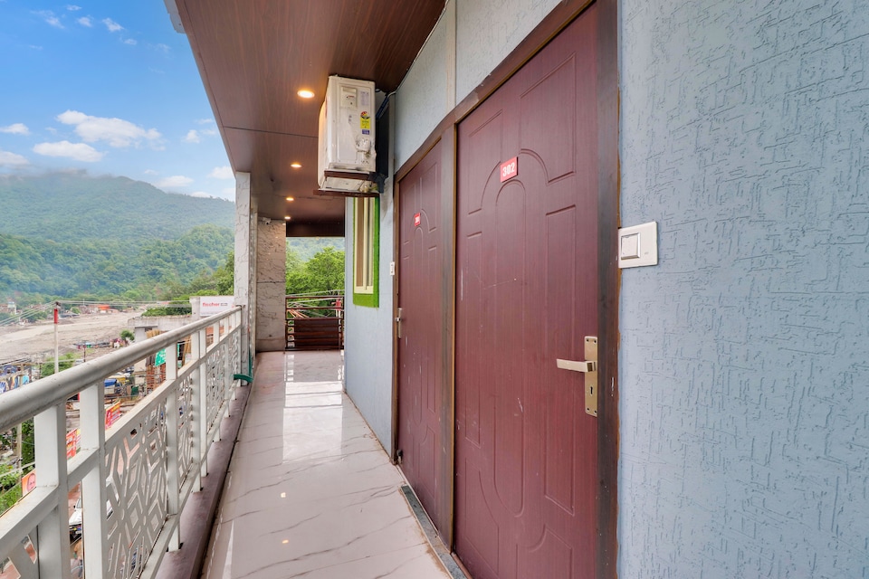 Hotel O Dharohar, Rishikesh Market Bus Stand, Rishikesh