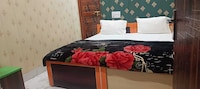Hotel O Home Awadh Homestay
