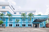 Collection O Senapelan Near Rsud Petala Bumi Formerly De Town Hotel