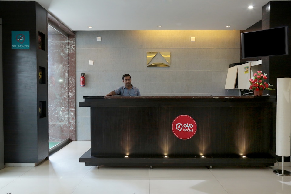 OYO Hotel Ayush International, Urva Kottara K.S.R.T.C, Mangalore