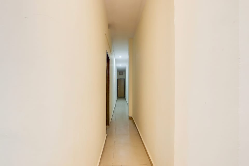 Hotel O Royal Stay, Faridabad, Faridabad