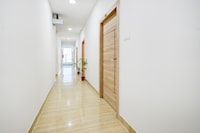 Super Townhouse LB Nagar Metro Station