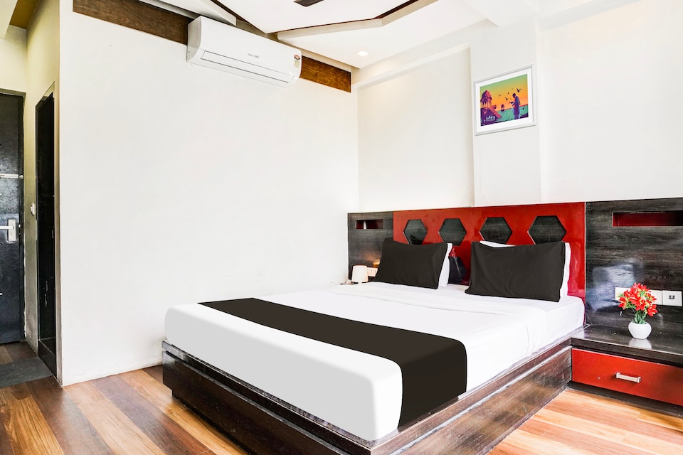 Hotel O Shubham Suites, Mumbai- Kalyan-Bhiwandi- Badalapur, Mumbai