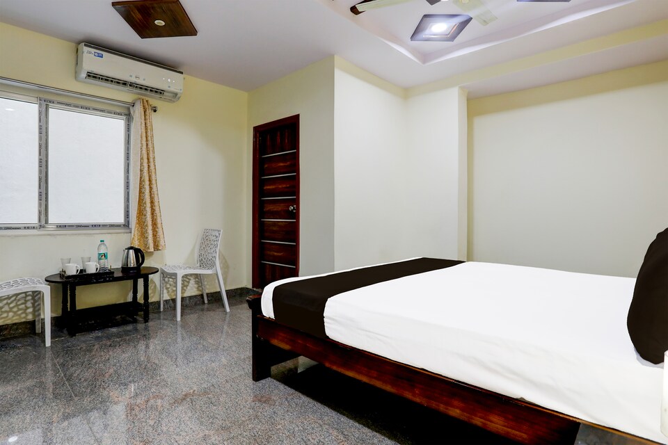 OYO 828188 Hotel Anoos, Uppal - Ghatkesar, Hyderabad