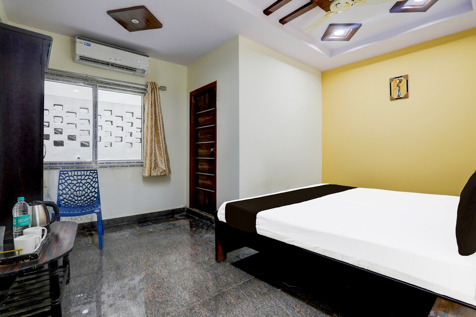 OYO 828188 Hotel Anoos, Uppal - Ghatkesar, Hyderabad