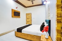 Hotel Platinum Nearest Raj Bagh Metro Station Saheed Nagar