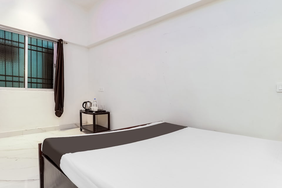 Hotel O AVN, Pandri Road, Raipur