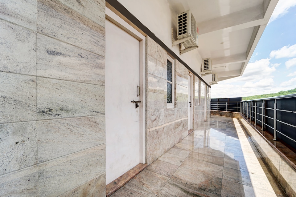 Hotel O  PRM Classic Lodge, Erode, Erode