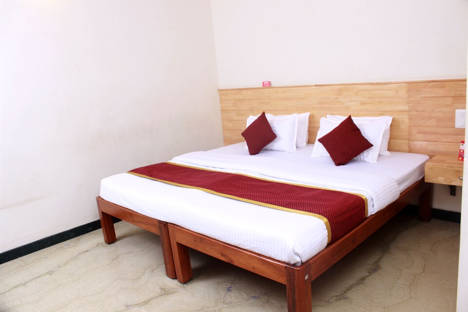 OYO 1900 Hotel Olive Residency, Mysore Vijayanagar Hebbal, Mysore