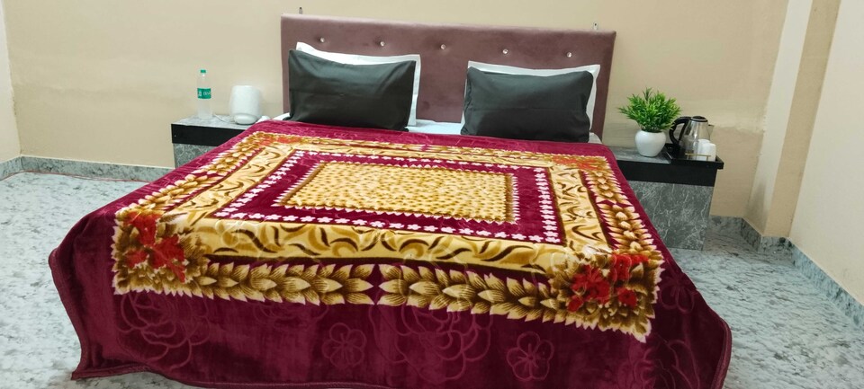 OYO 828244 Moon SEZ, Auraiya, Auraiya