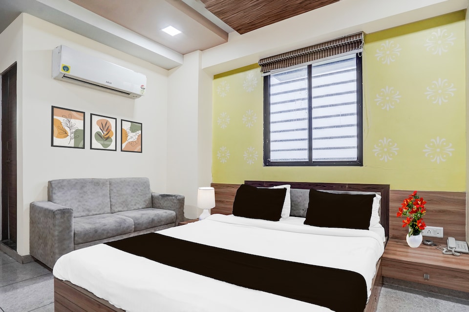 Super Hotel O Naroda GIDC Formerly Yuvraj, Ahmedabad Airport, Ahmedabad