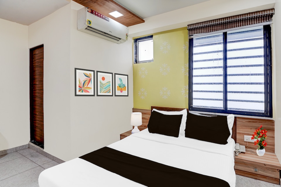 Super Hotel O Naroda GIDC Formerly Yuvraj, Ahmedabad Airport, Ahmedabad