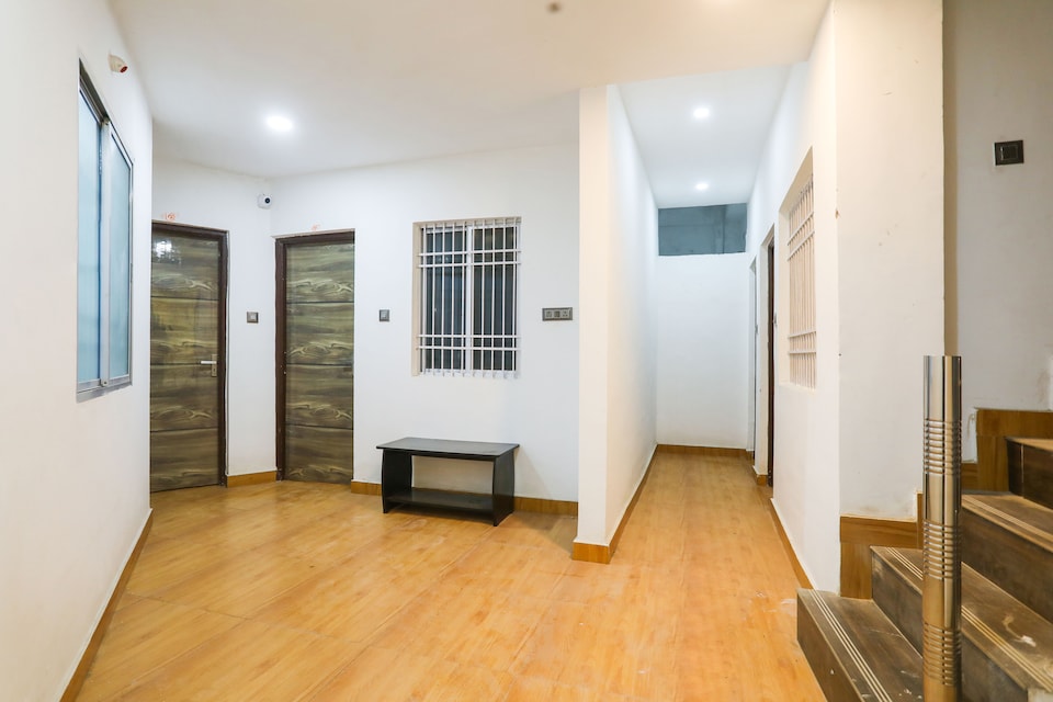 Hotel O City Hotel & Lodge , Airport Road - Raipur, Raipur