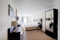 Belvilla Newport City Centre Hotel - Lifestyle