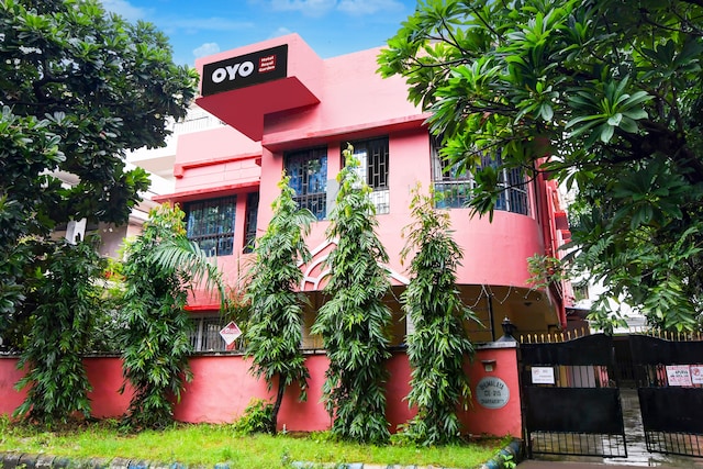Hotel O Royal Garden