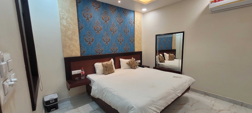 Hotel O Dev Inn, Vikas Nagar Lucknow, Lucknow