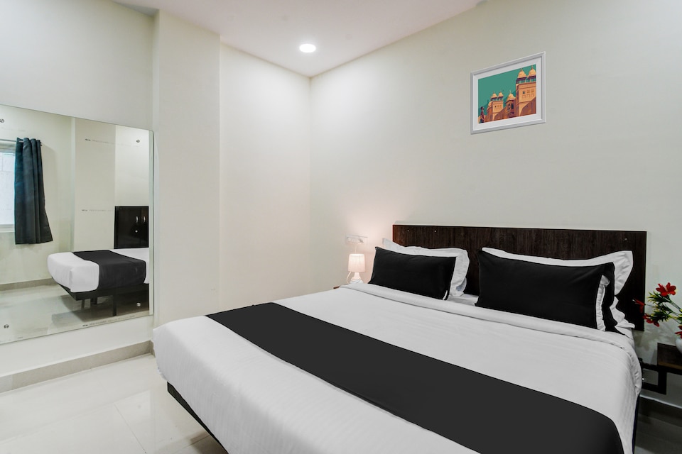 Hotel O UNIQUE SUITES CUBE, Dilsukhnagar - Kothapet, Hyderabad