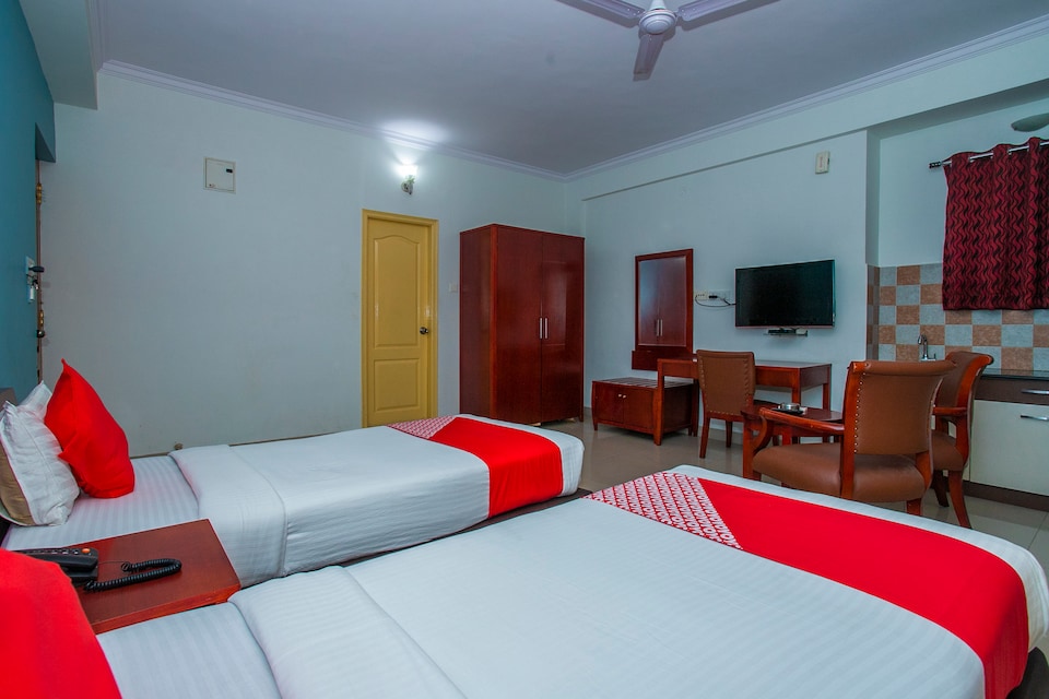 OYO White Brick's Inn, Near Palace Grounds., RT Nagar, Bangalore