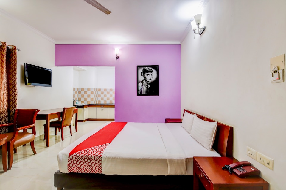 OYO White Brick's Inn, Near Palace Grounds., RT Nagar, Bangalore