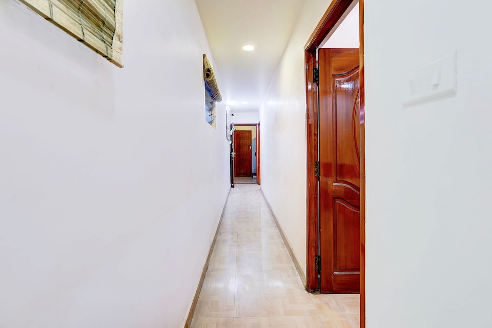 Hotel O Queen shell residency 3, Vadapalani Chennai, Chennai