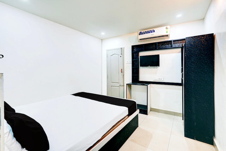 Hotel O Queen shell residency 3, Vadapalani Chennai, Chennai