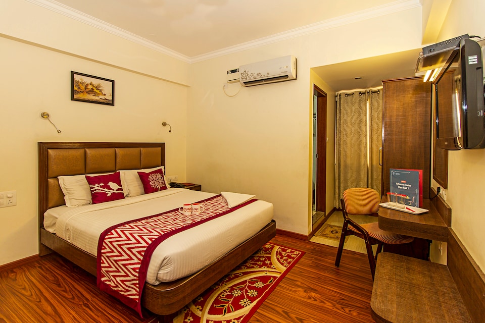OYO 433 Sri Krishna Suites, JP Nagar Bangalore, Bangalore