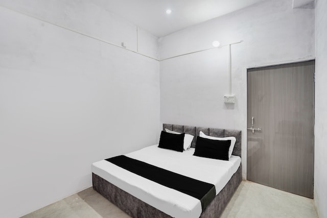 Hotel O Golden Hotel, SPOT ON Prayagraj, Book @ ₹1814 - OYO